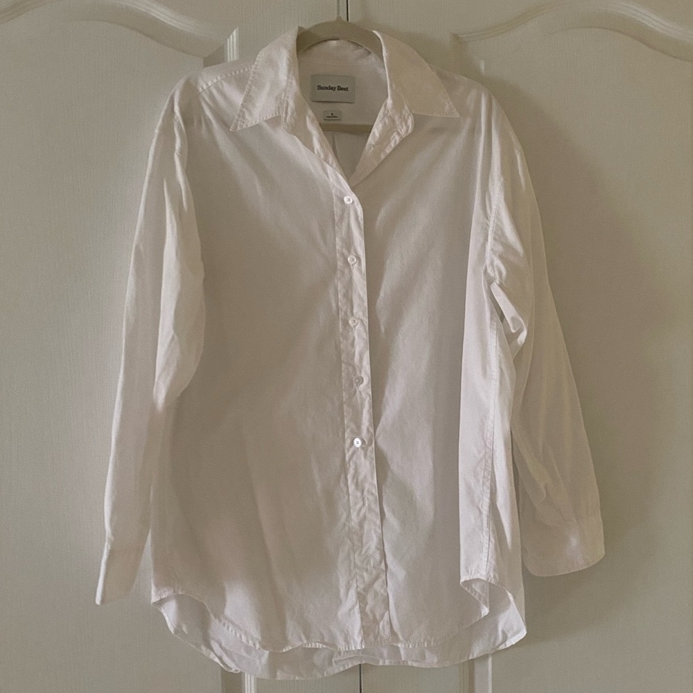 Aritzia Sunday Best oversized White Button-Down Shirt